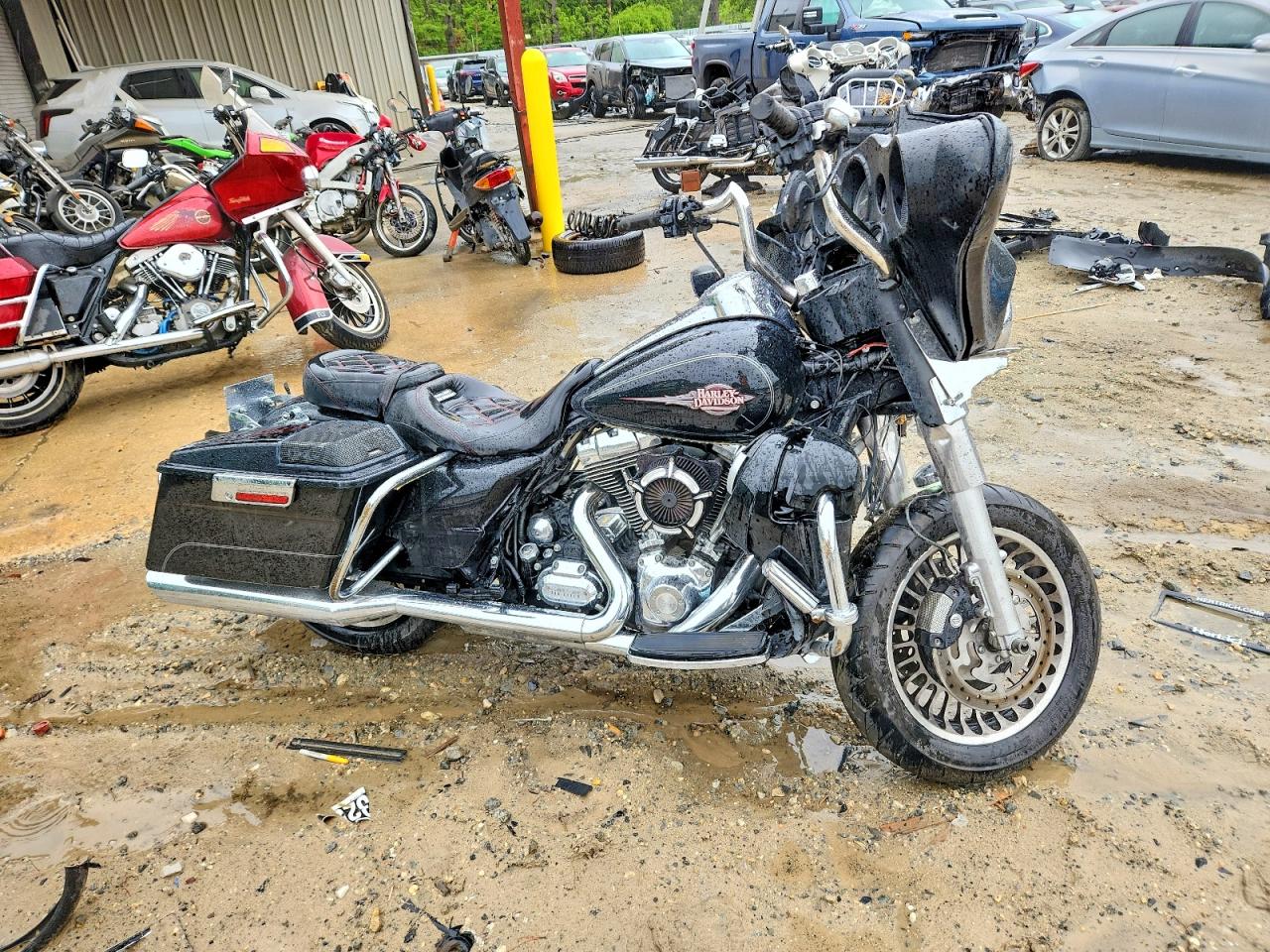 Salvage Harley-Davidson Fl Image
