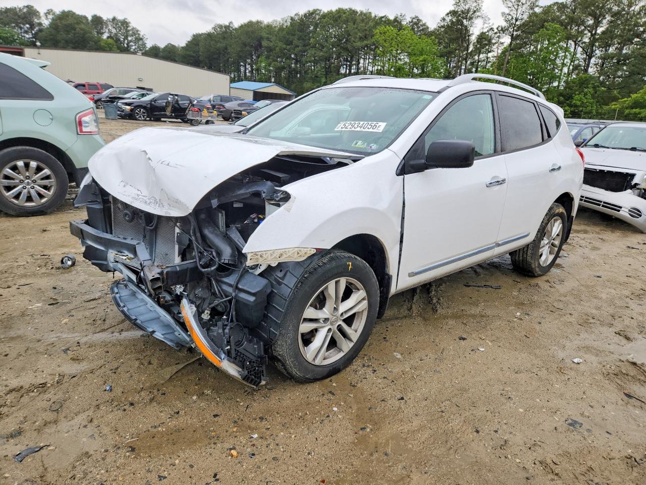 Salvage Nissan Rogue Image
