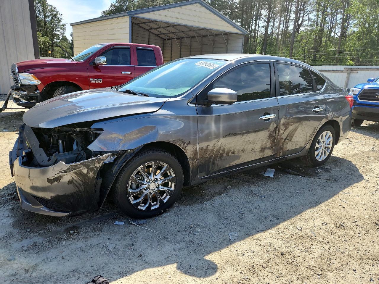 Salvage Nissan Sentra Image