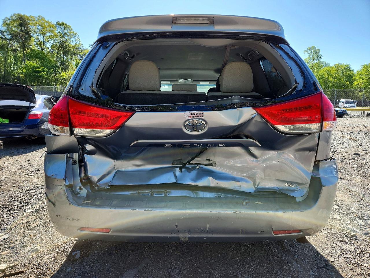 Toyota Sienna Le