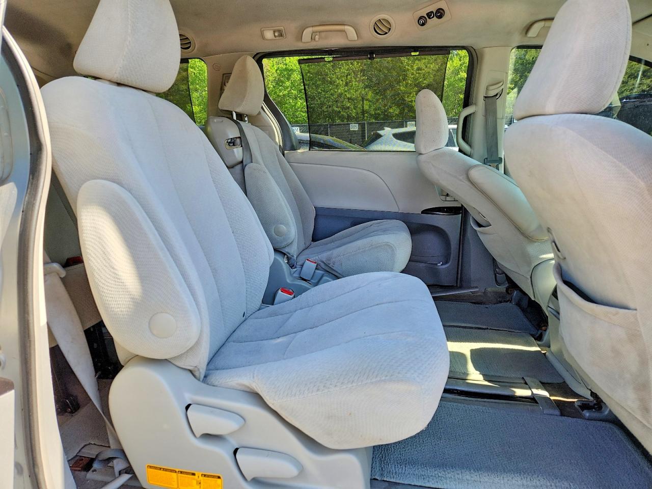 Toyota Sienna Le