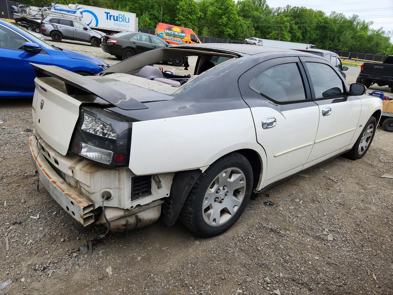Dodge Charger Se