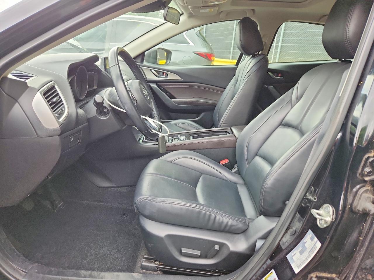 Mazda 3 Touring