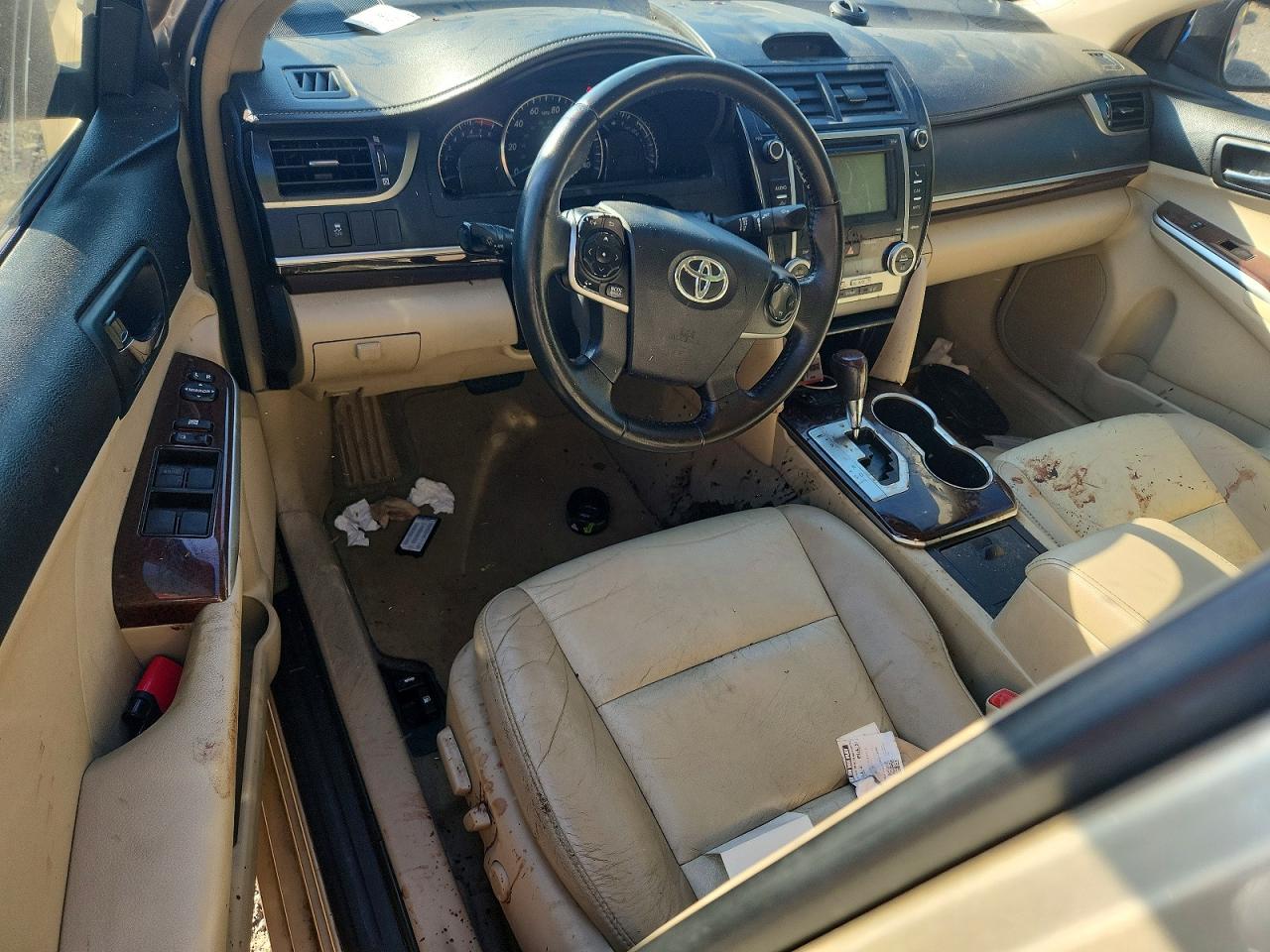 Toyota Camry Xle V6