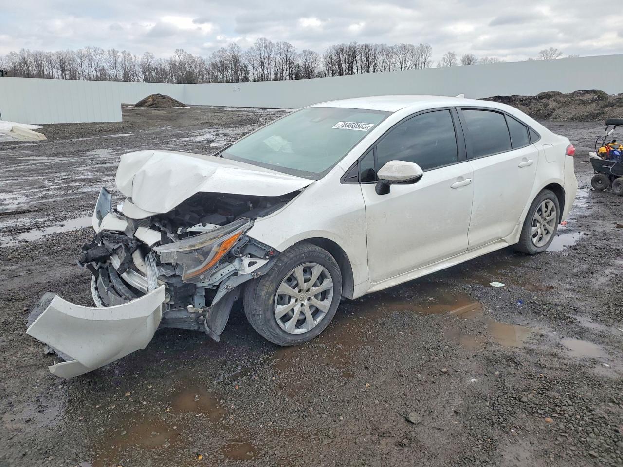 Salvage Toyota Corolla Image