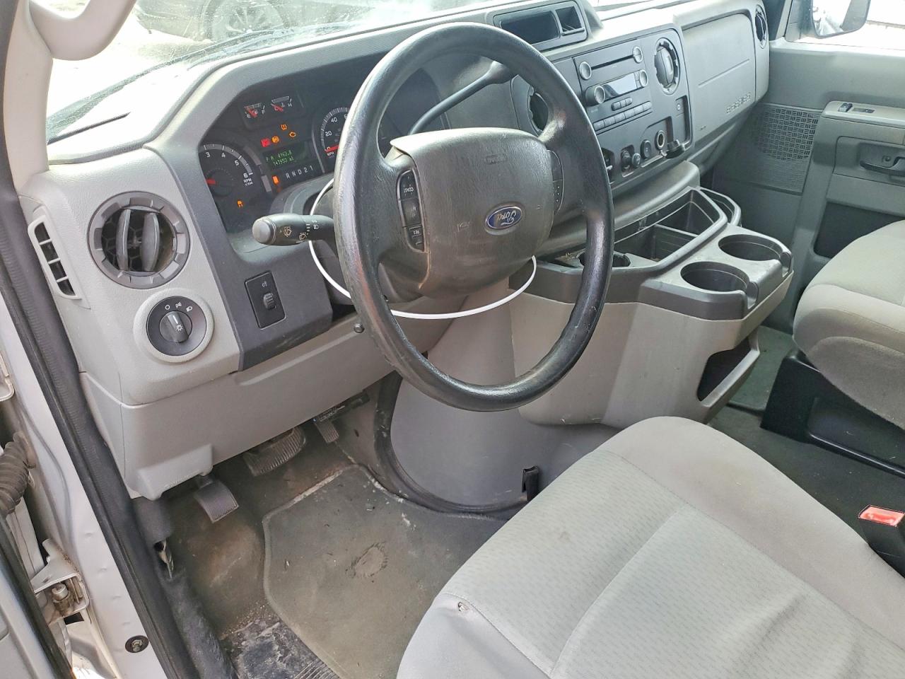 Ford Econoline E350 Super Duty Wagon