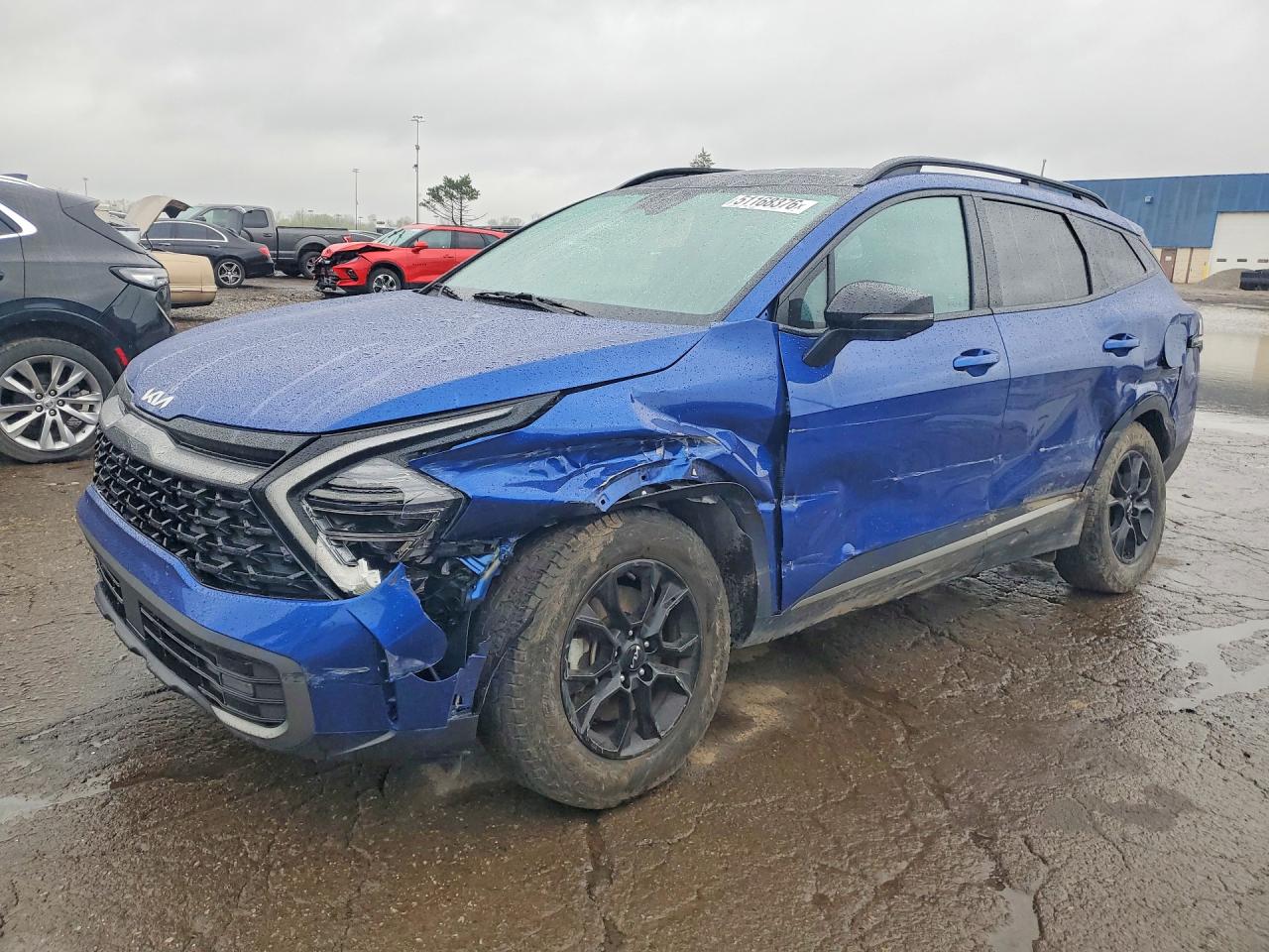 Salvage Kia Sportage Image