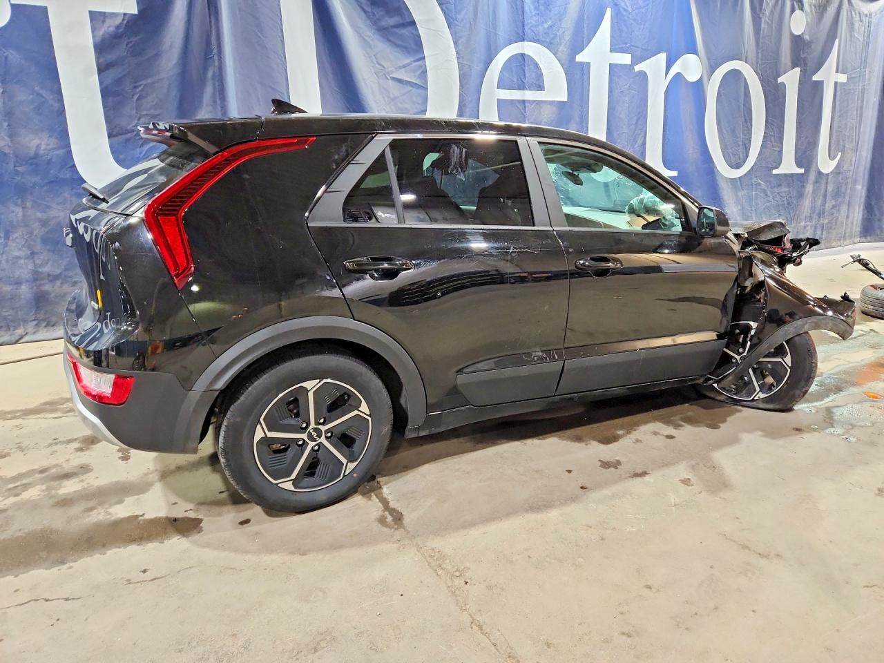 Kia Niro Lx