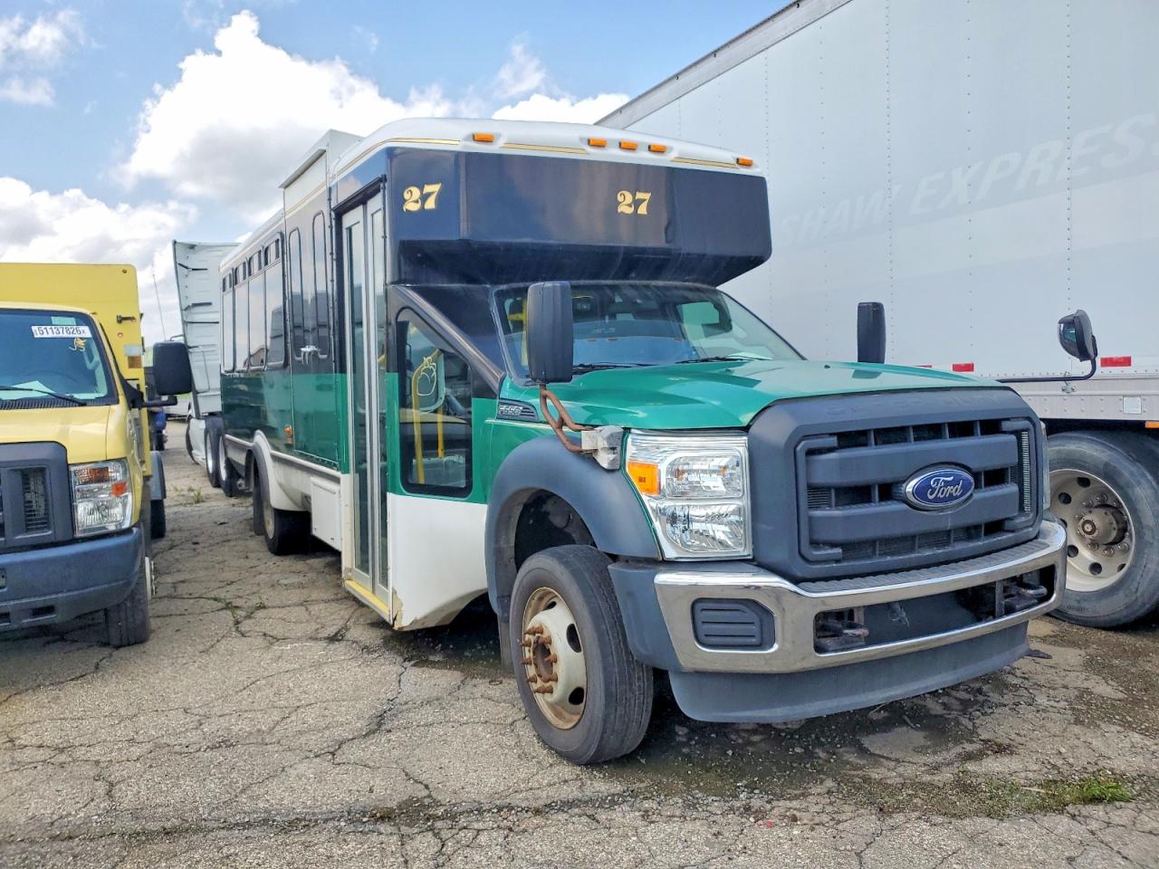 Salvage Ford F-550 Image