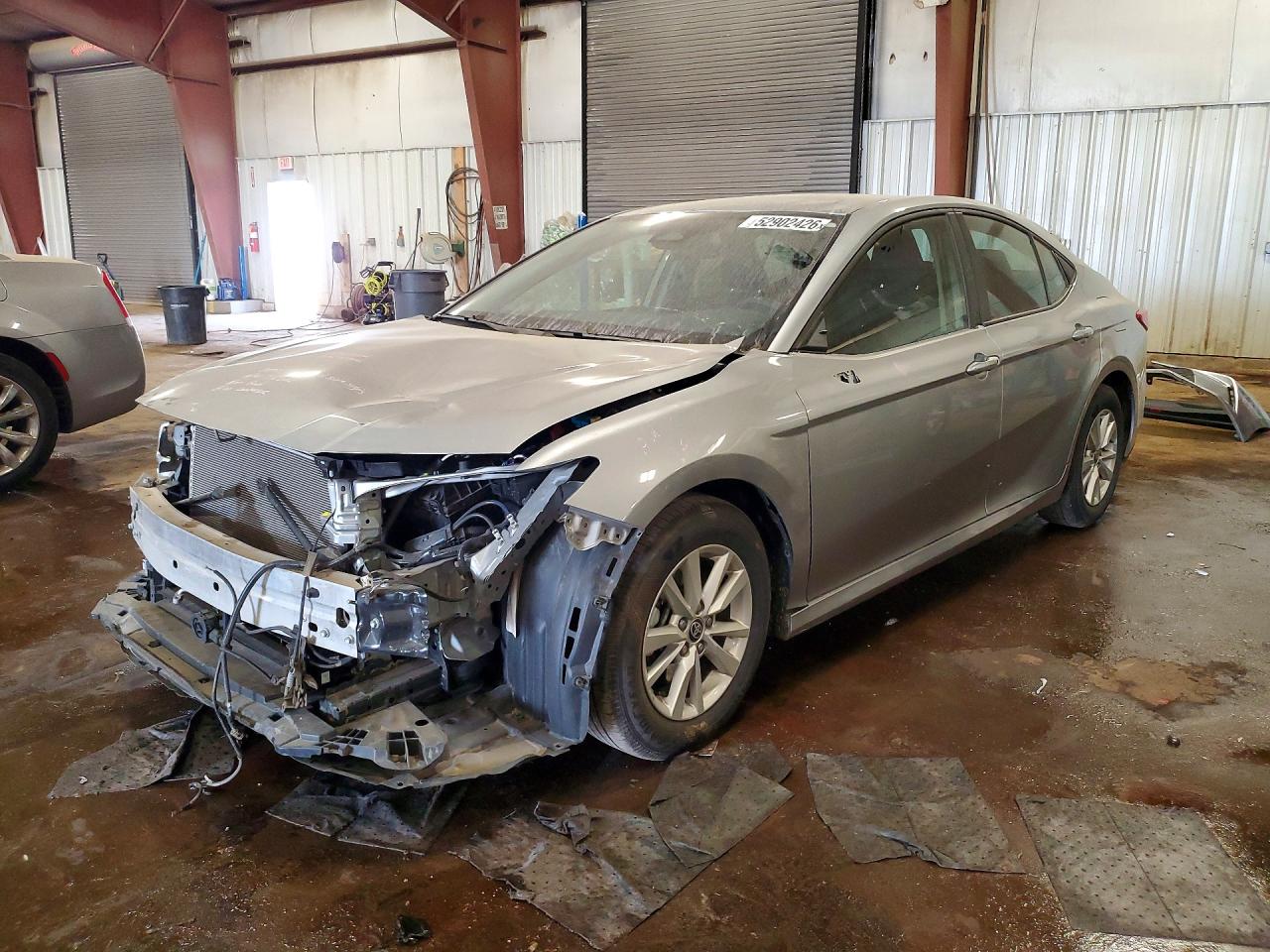Salvage Toyota Camry Image
