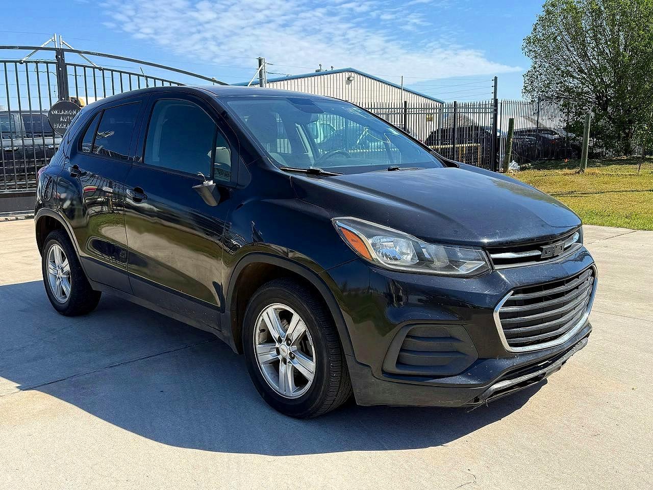 Salvage Chevrolet Trax Image