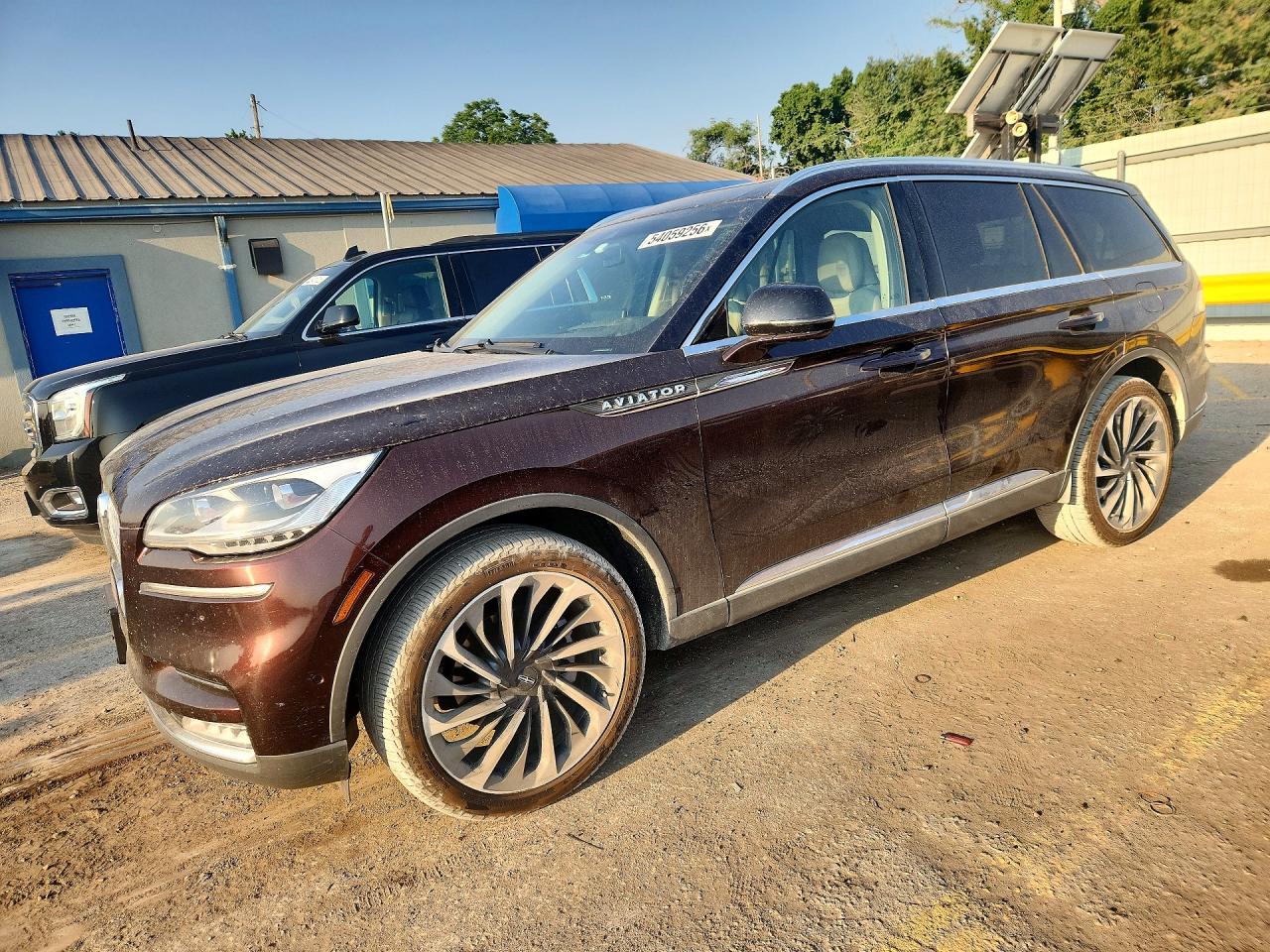 Salvage Lincoln Aviator Image