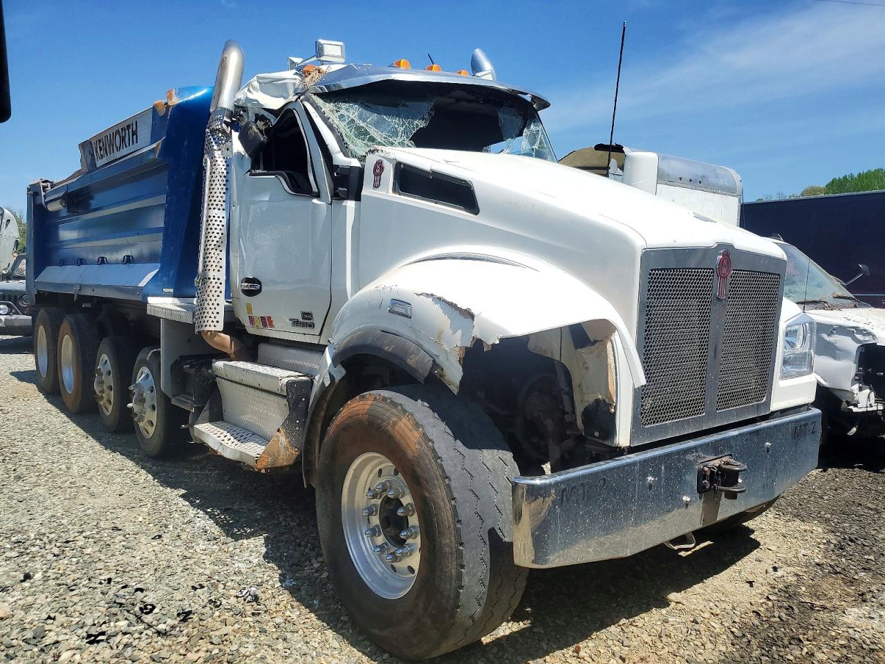 Salvage Kenworth T880 Image