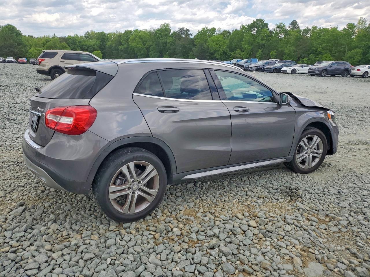 Mercedes-Benz GLA 250 4matic