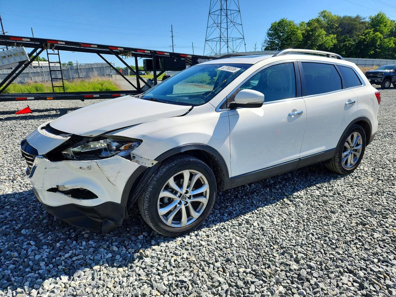 Salvage Mazda Cx Image