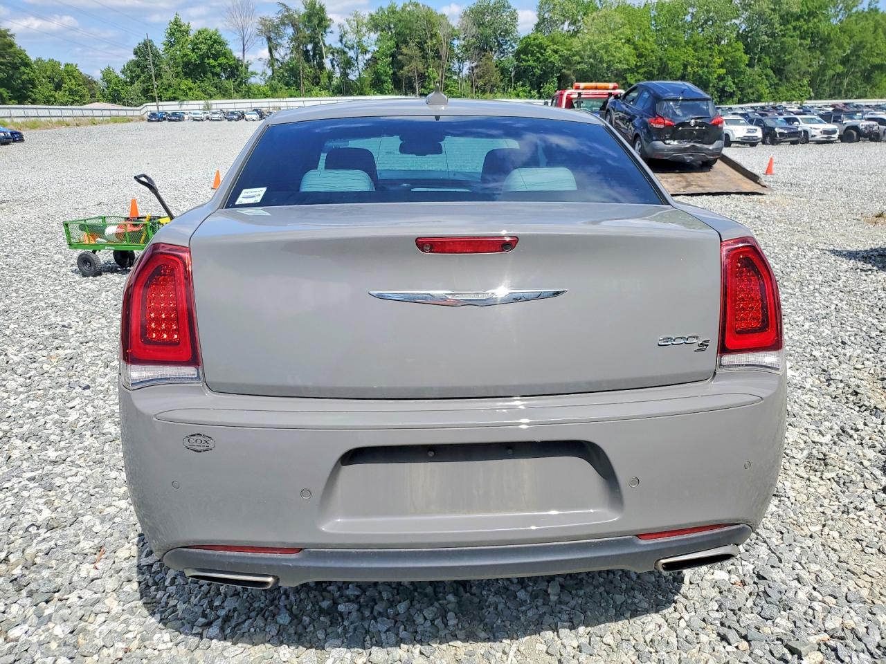 Chrysler 300 S