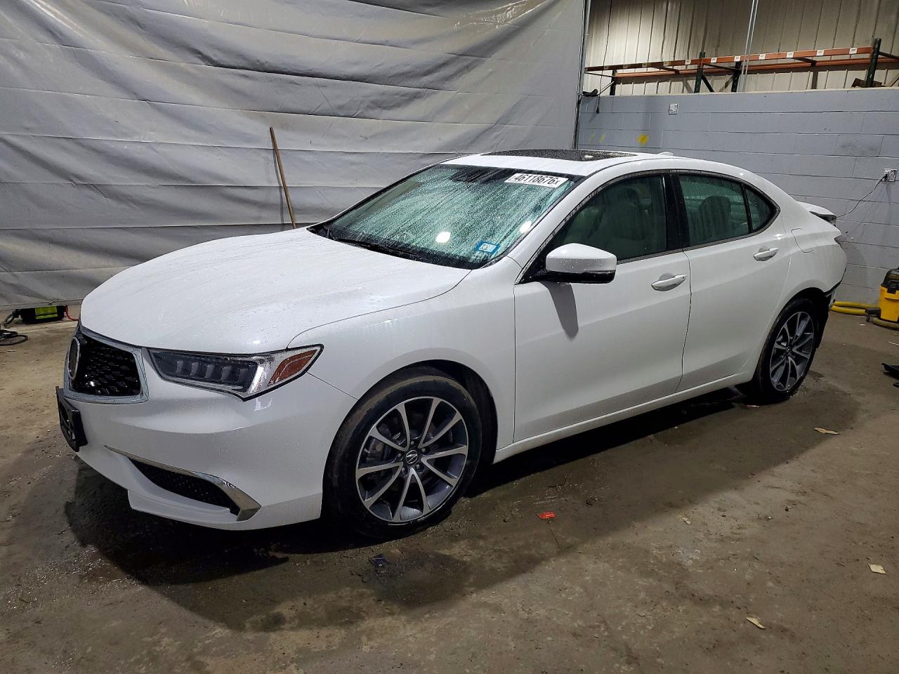 Salvage Acura TLX Image