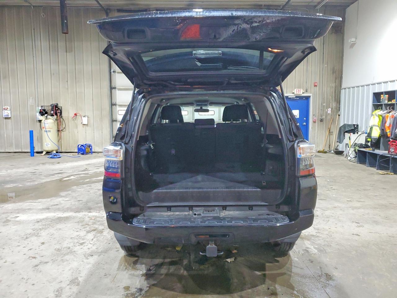 Toyota 4Runner Sr5