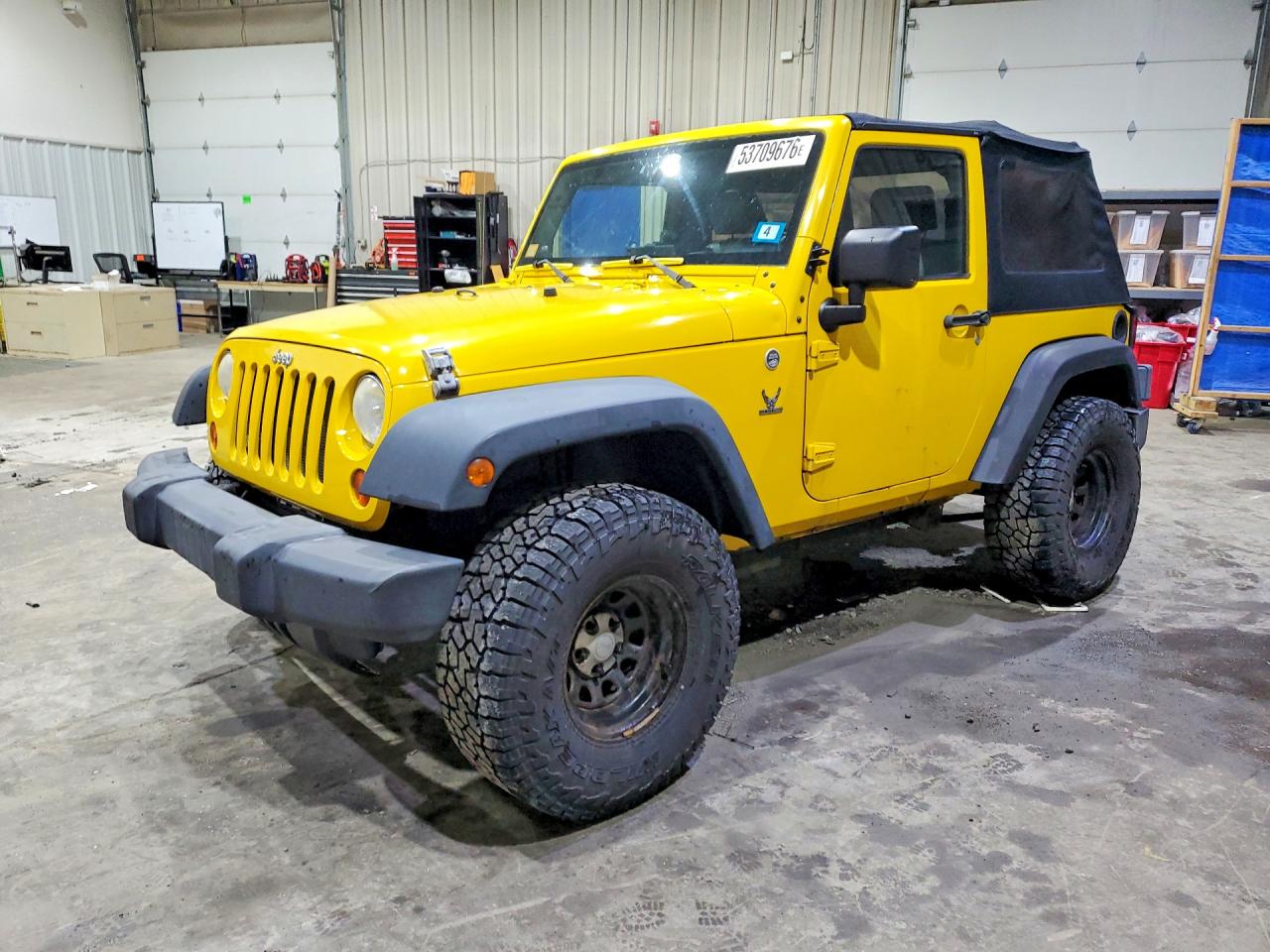 Salvage Jeep Wrangler Image