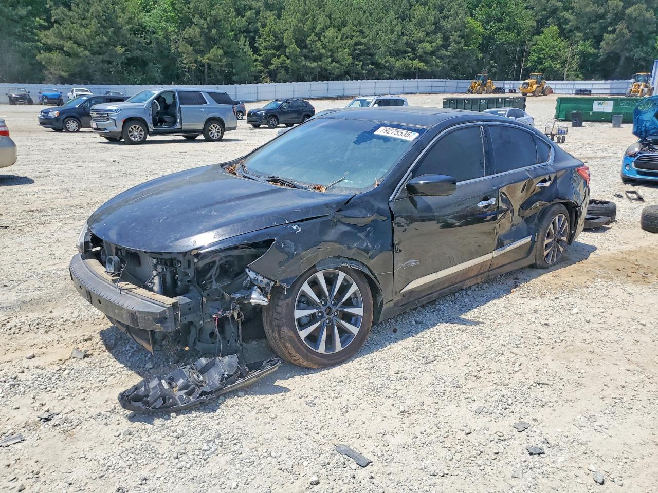 Salvage Nissan Altima Image