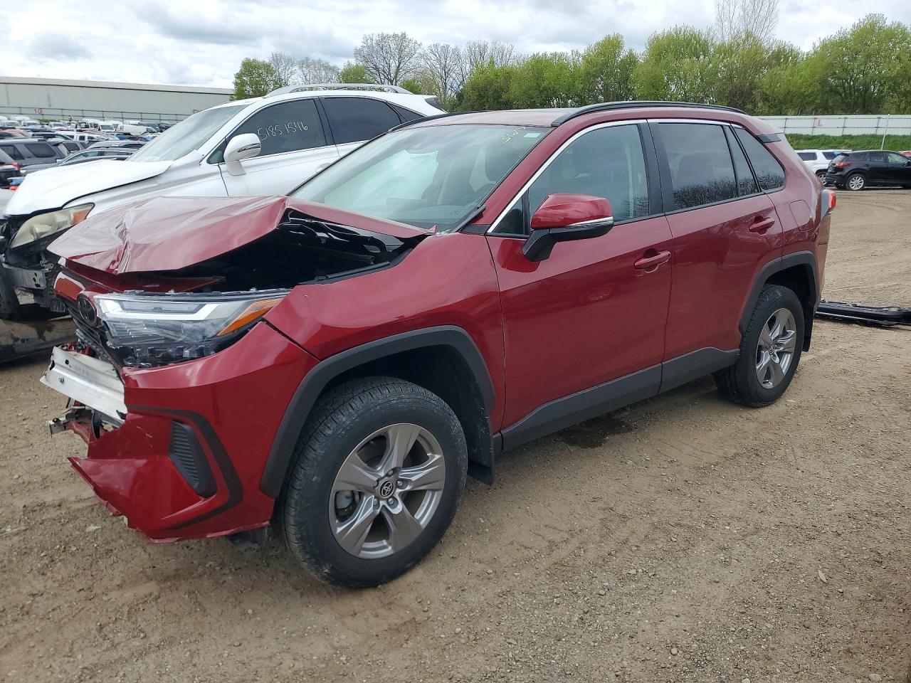 Salvage Toyota RAV4 Image
