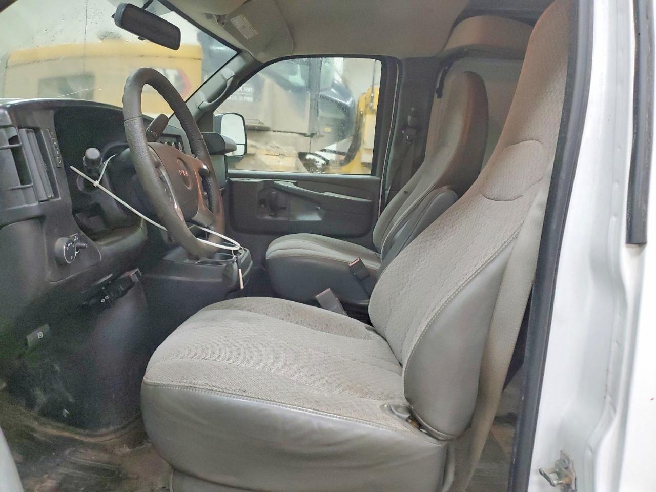 GMC Savana G2500