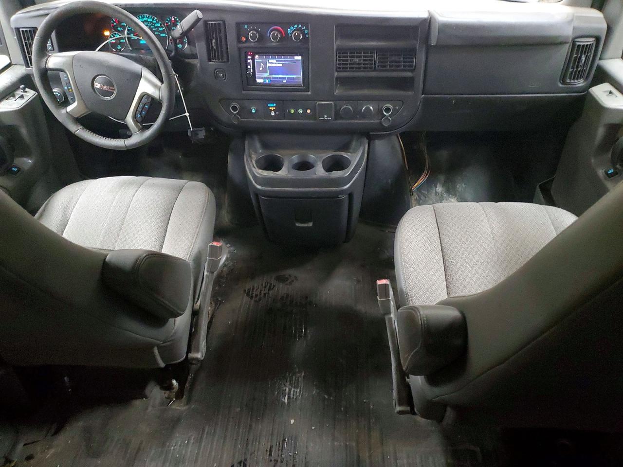 GMC Savana G2500