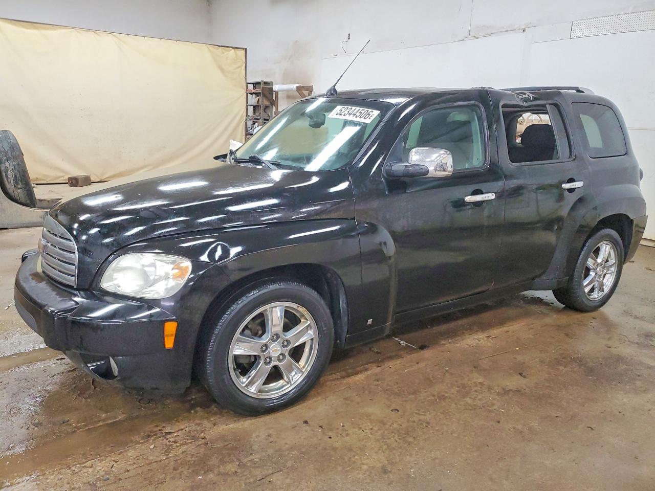 Salvage Chevrolet HHR Image