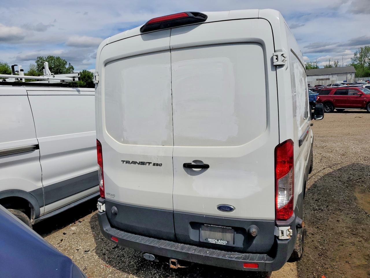 Ford Transit T-250