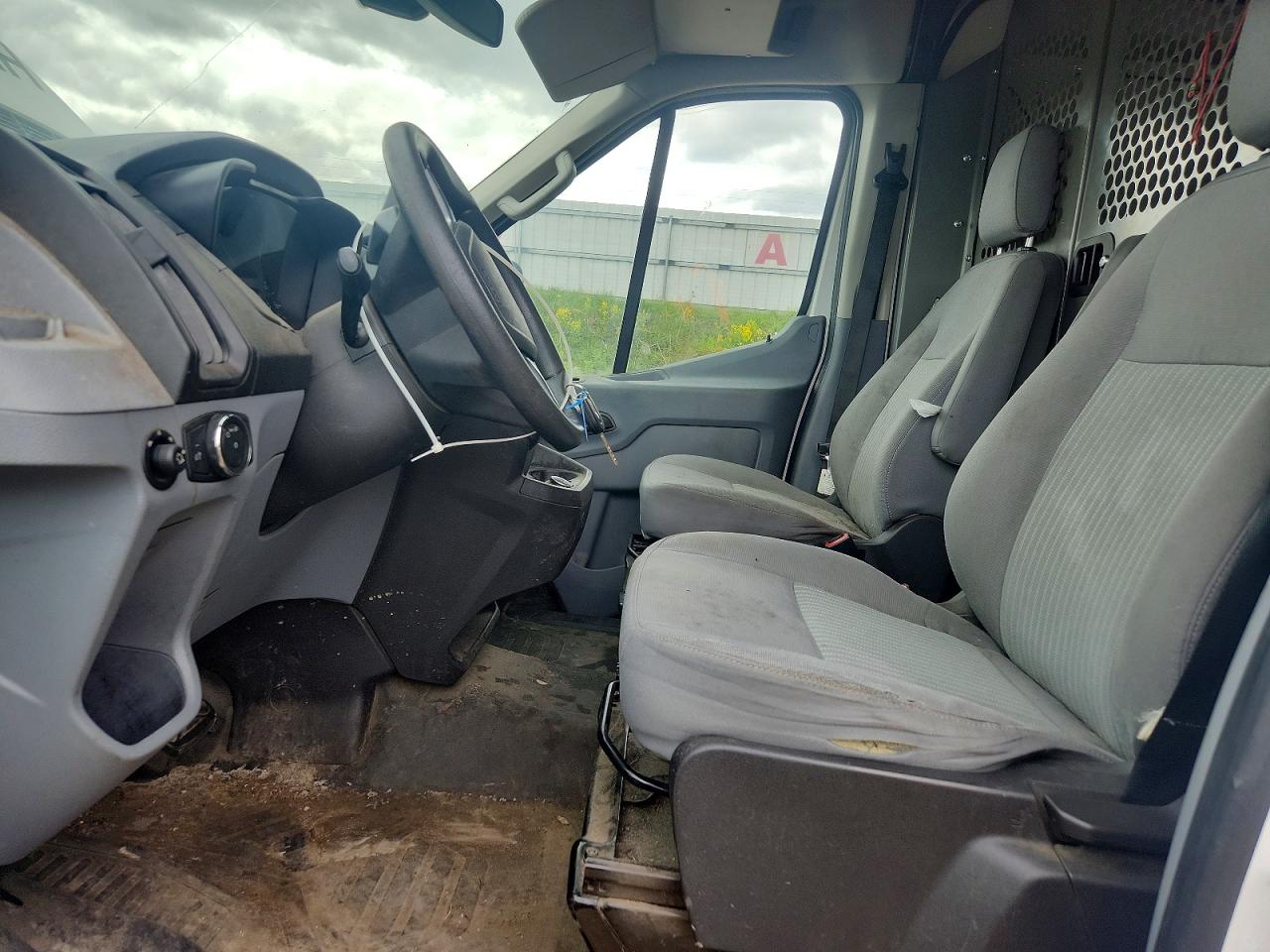 Ford Transit T-250