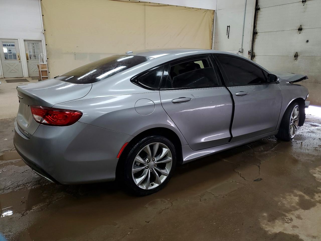 Chrysler 200 S
