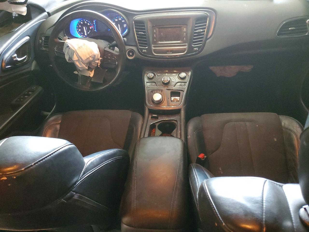 Chrysler 200 S