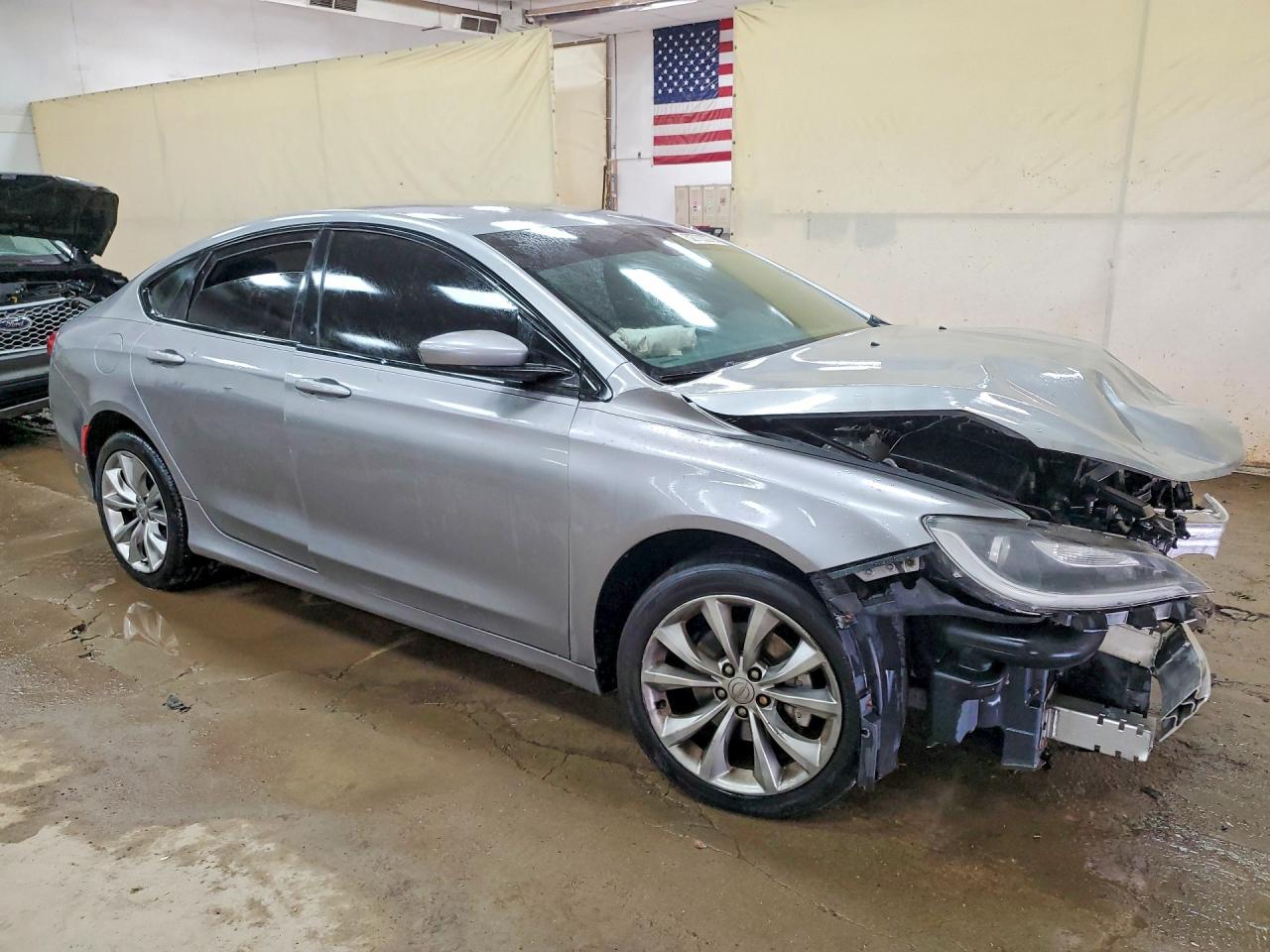 Chrysler 200 S