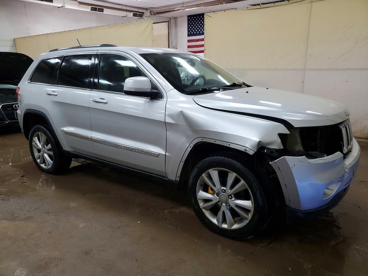 Jeep Grand Cherokee Laredo