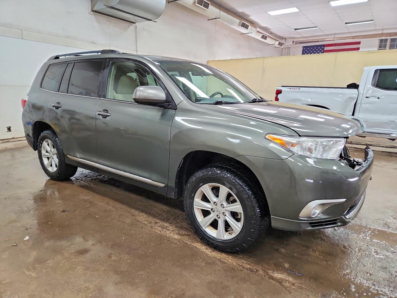 Toyota Highlander Base