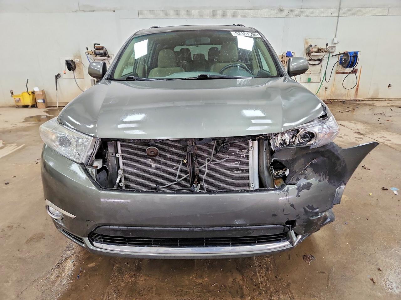 Toyota Highlander Base