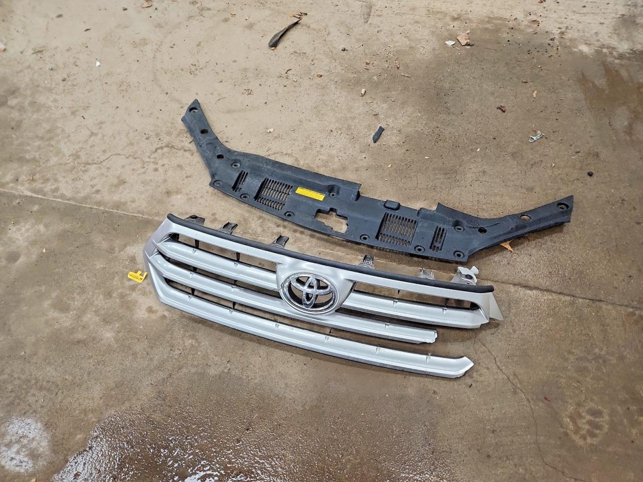 Toyota Highlander Base