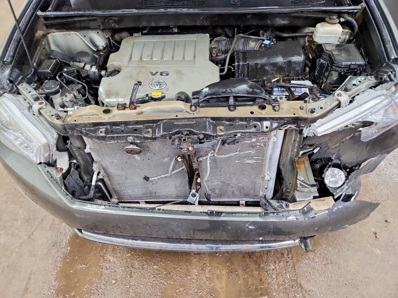 Toyota Highlander Base
