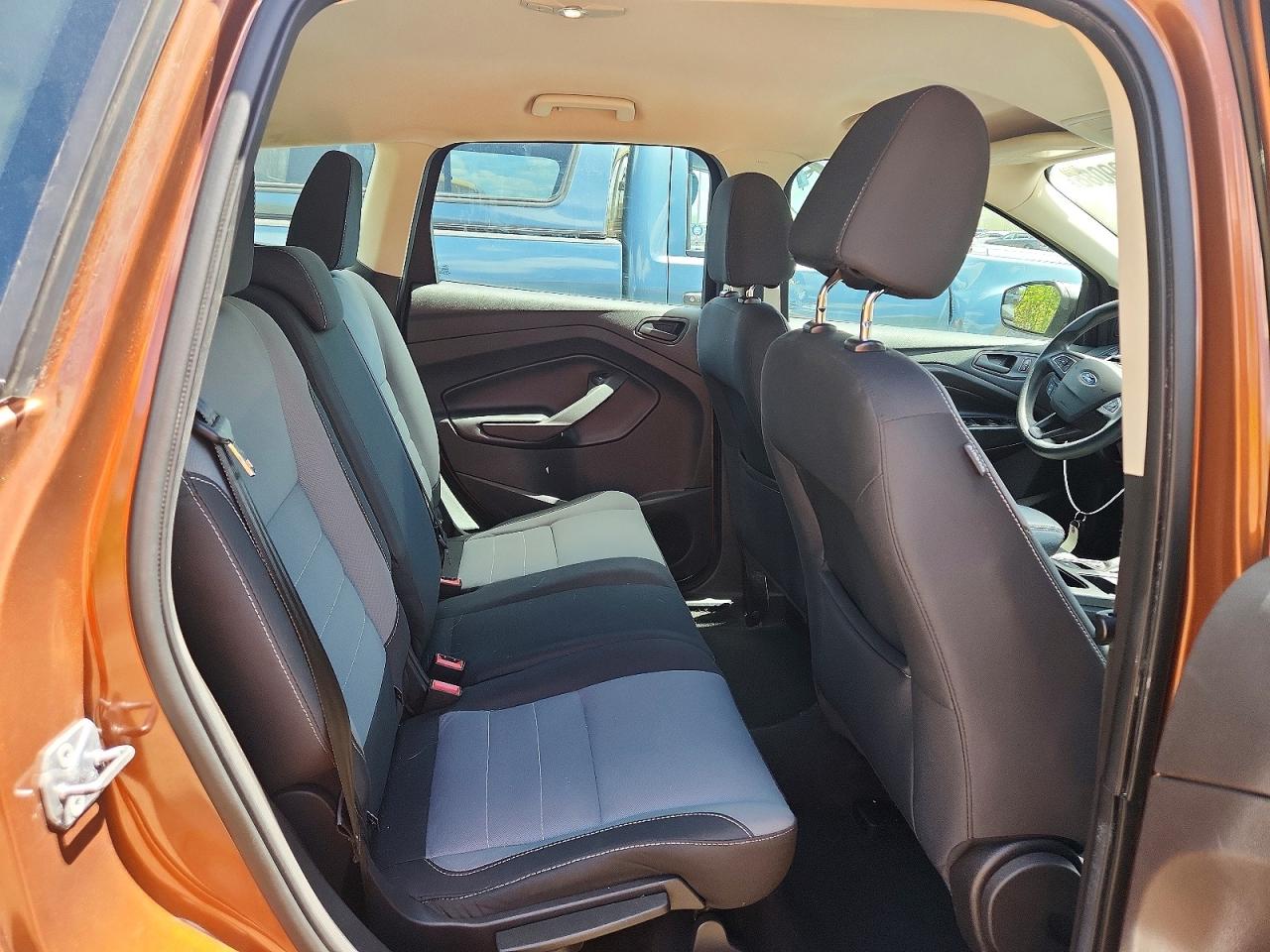 Ford Escape S