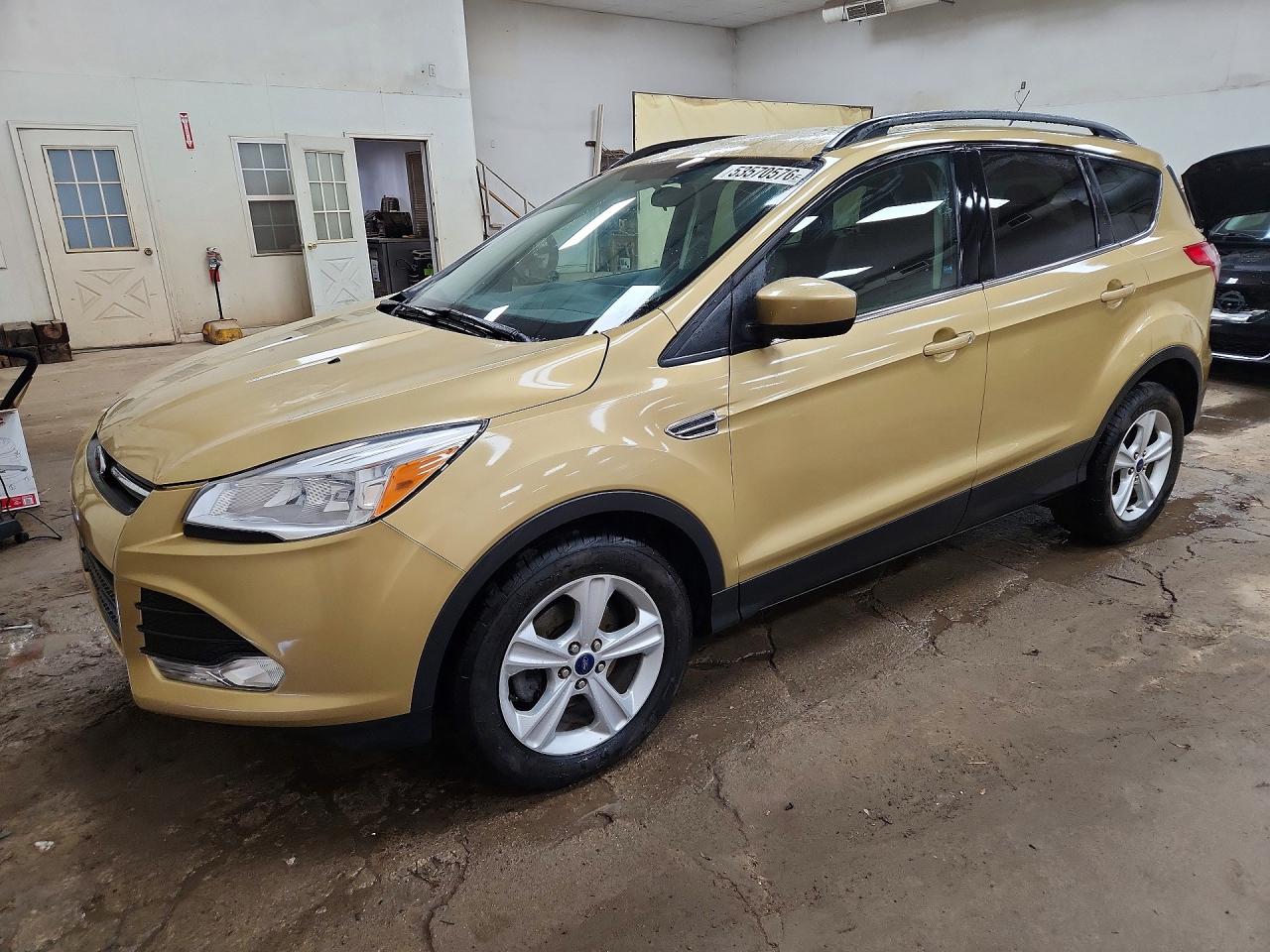 Salvage Ford Escape Image