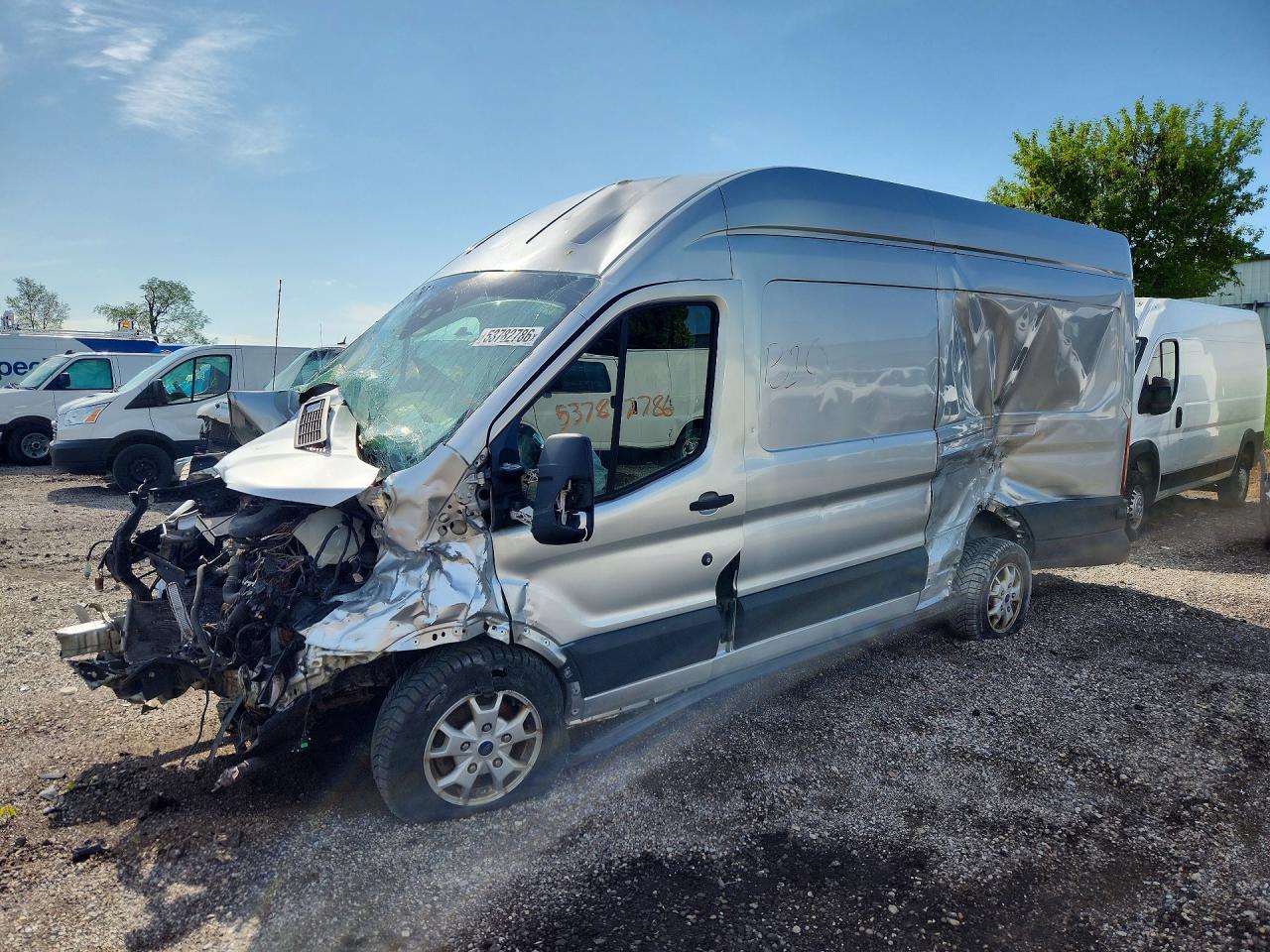 Salvage Ford Transit Image