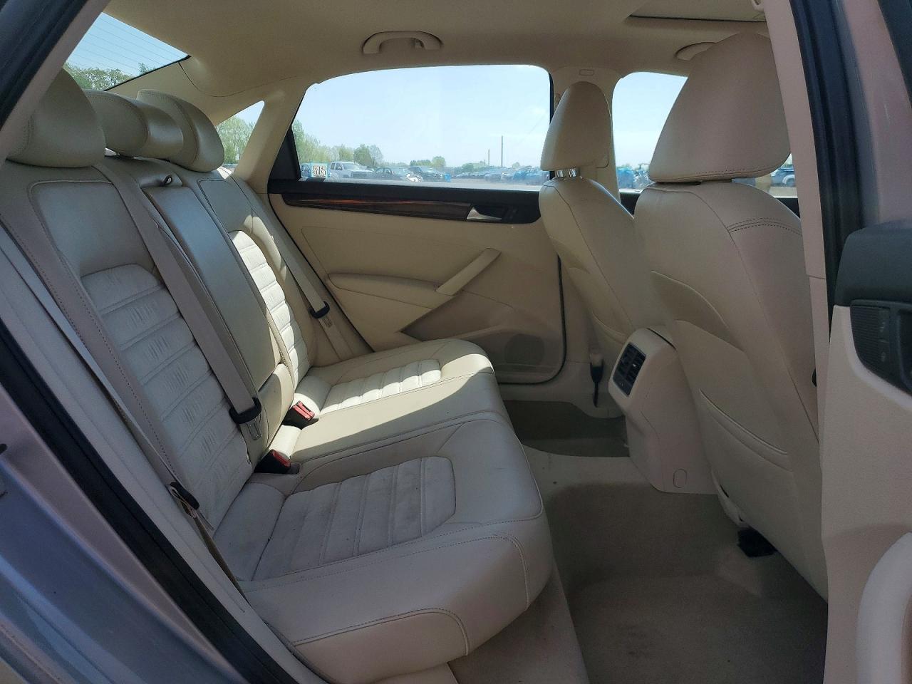 Volkswagen Passat Sel