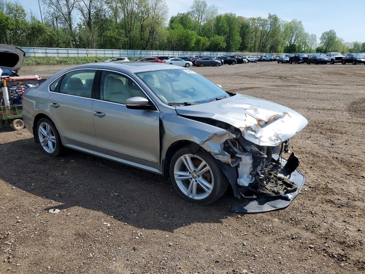 Volkswagen Passat Sel