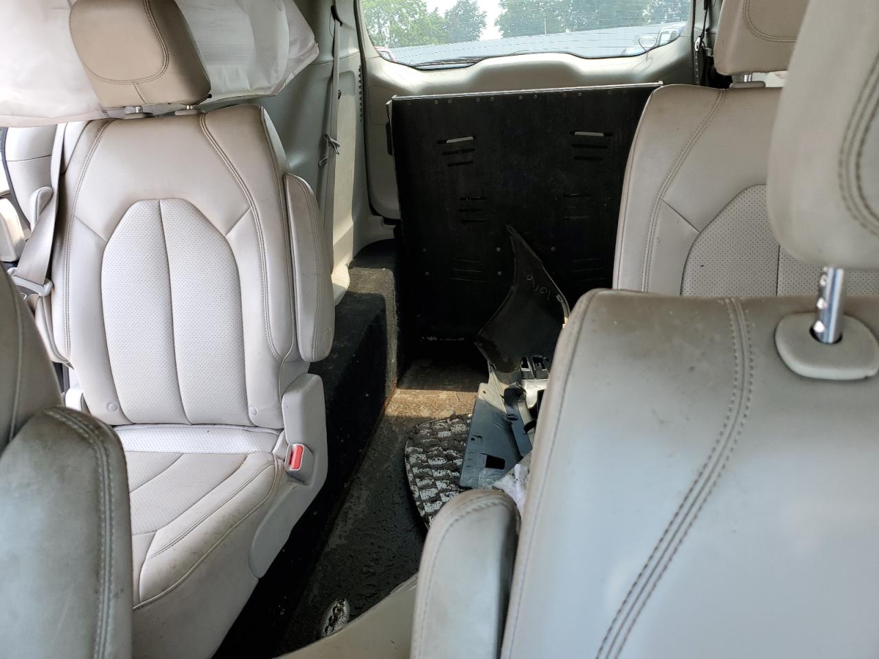 Chrysler Minivan Lxi