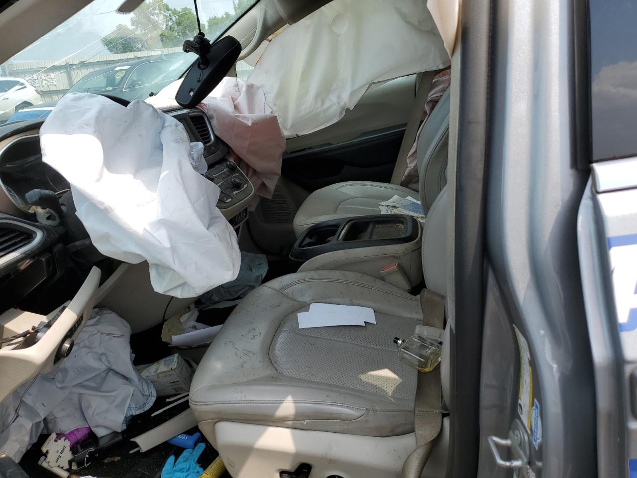Chrysler Minivan Lxi