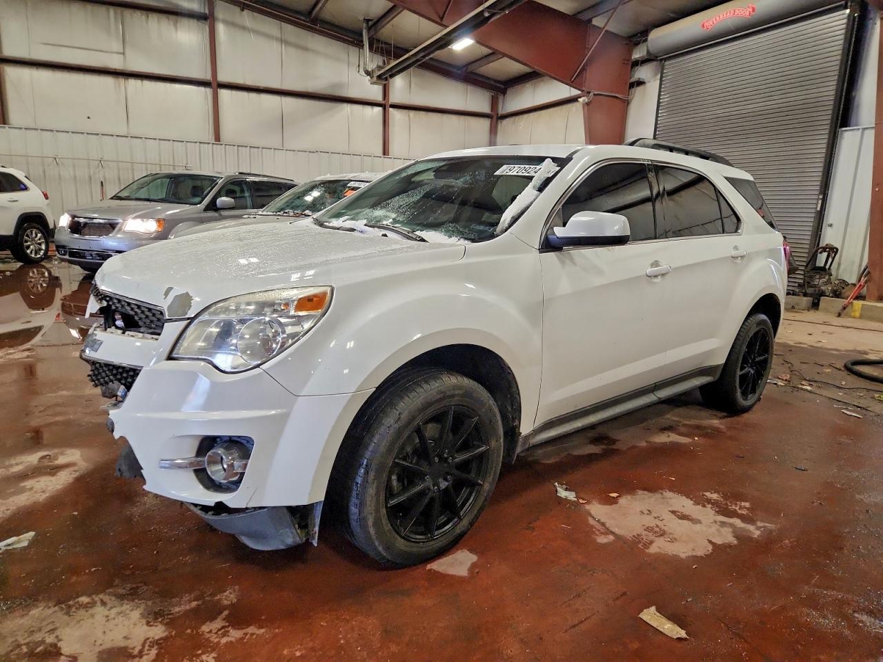 Salvage Chevrolet Equinox Image