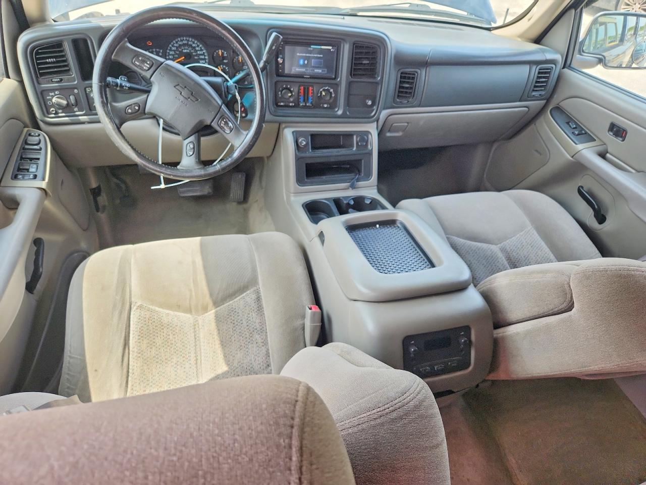 Chevrolet Suburban C1500