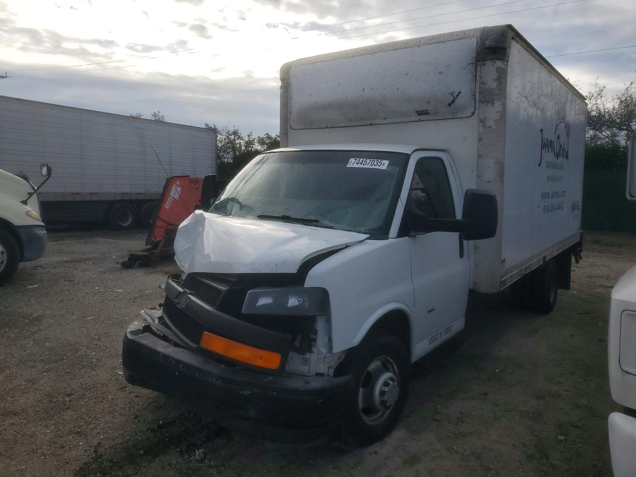 Salvage Chevrolet Express Image