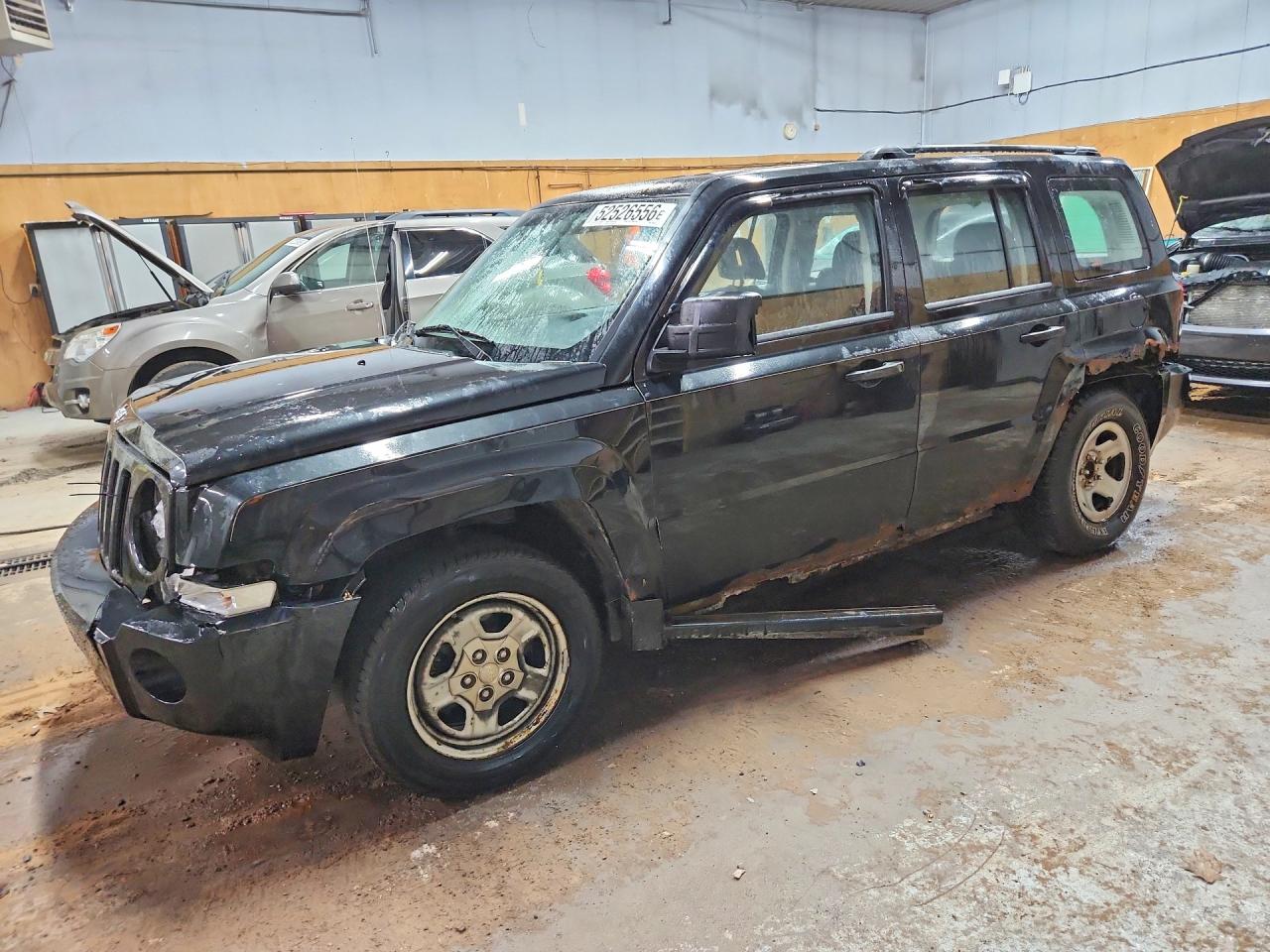Salvage Jeep Patriot Image