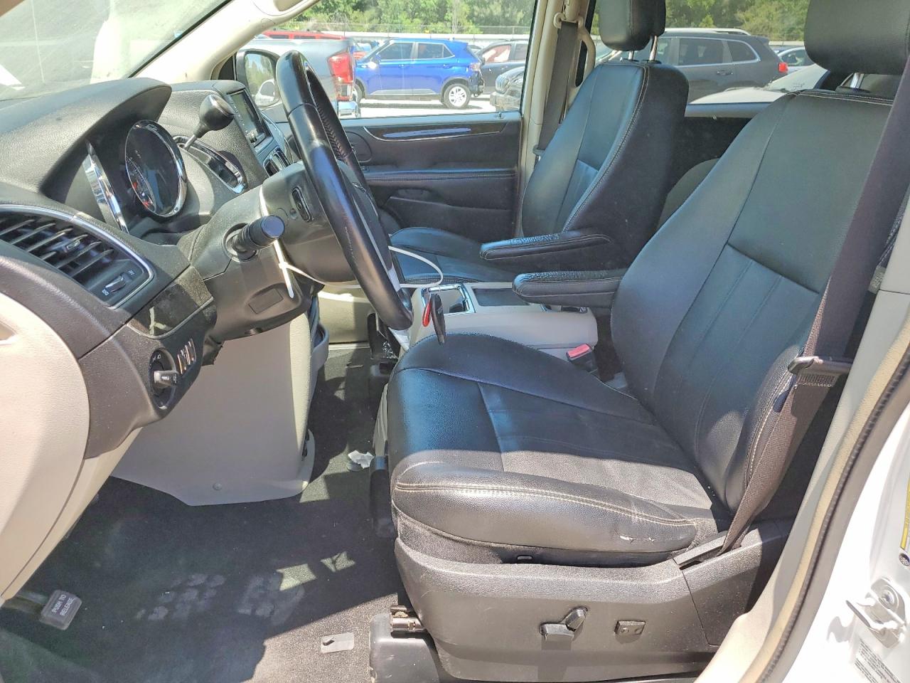 Chrysler Minivan Touring